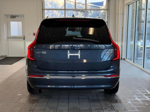 2026 Volvo XC90 B6 Ultra 7-Seater