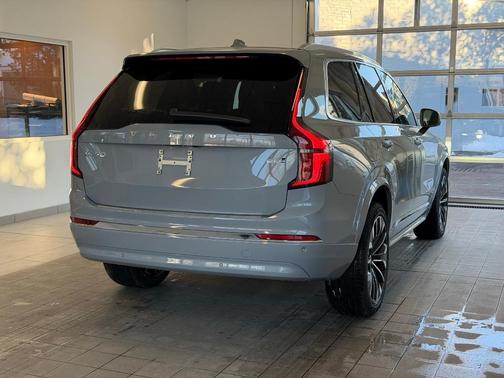2026 Volvo XC90 B6 Plus 7-Seater
