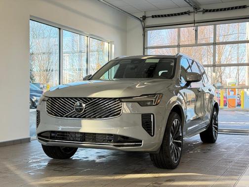 2026 Volvo XC90 B6 Ultra 7-Seater