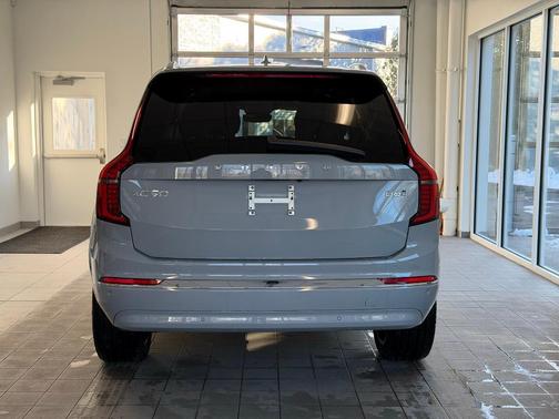 2026 Volvo XC90 B6 Ultra 7-Seater