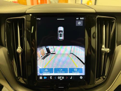 2024 Volvo XC60 B5 AWD Core Dark