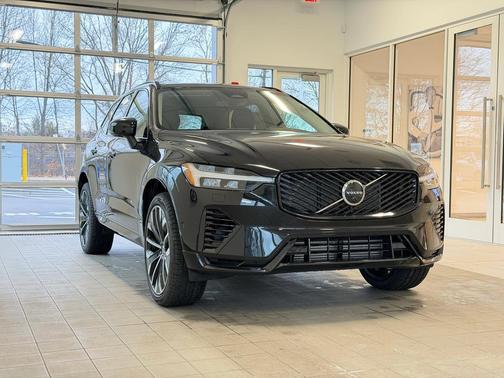 Onyx Black Metallic 2026 Volvo XC60 Plug-In Hybrid Ultra, T8 AWD Electric/Gasoline, Dark