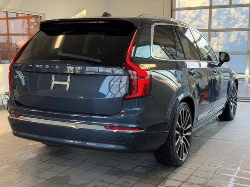 Denim Blue Metallic 2026 Volvo XC90 Ultra, B6 AWD Gas (mild hybrid), Gasoline, Bright, 7 Seats