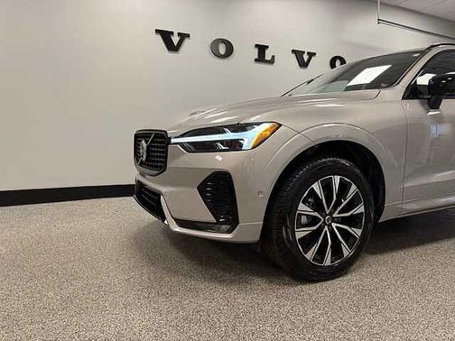 2025 Volvo XC60 Plus