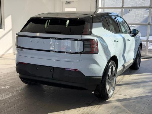 2026 Volvo EX30 Twin Motor Plus