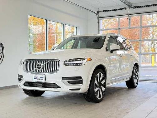 2024 Volvo XC90 Plus