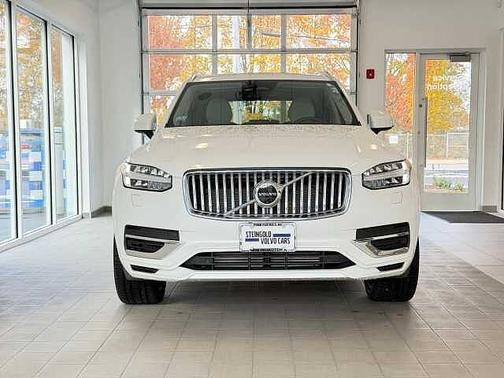 2024 Volvo XC90 Plus