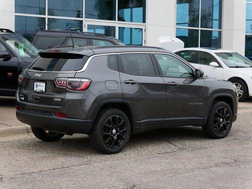 2022 Jeep Compass Latitude Lux
