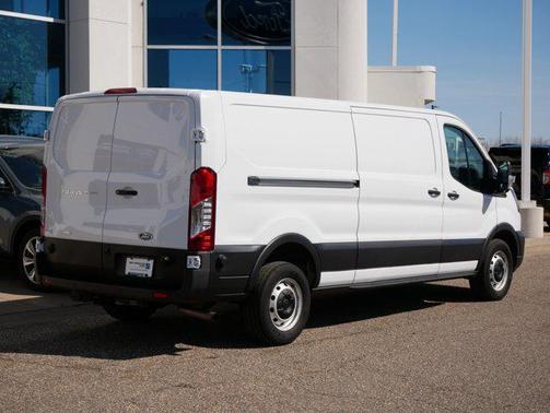 2022 Ford Transit-250 Base