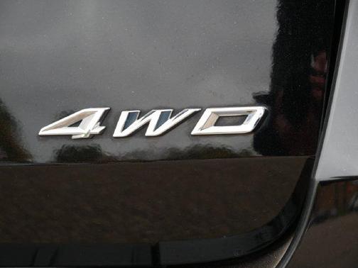 Black Metallic 2022 Ford Explorer XLT