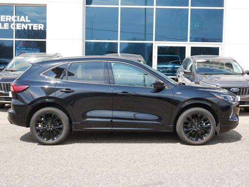 2023 Ford Escape ST-Line Elite