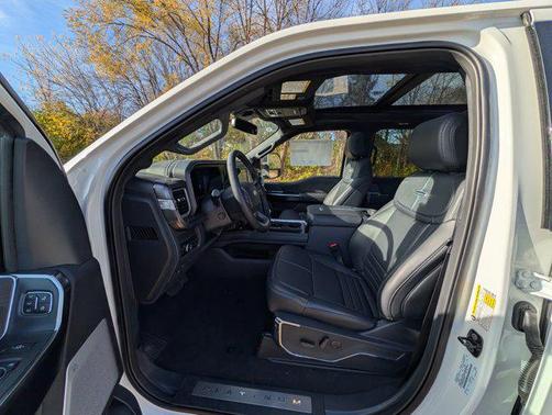 2025 Ford F-350 Platinum