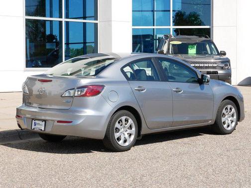 2013 Mazda Mazda3 i Sport
