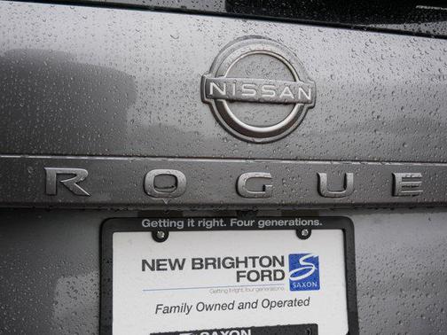 2024 Nissan Rogue SV