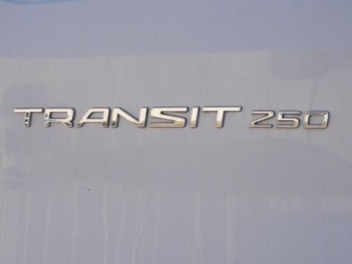 Oxford White 2019 Ford Transit-250 Base