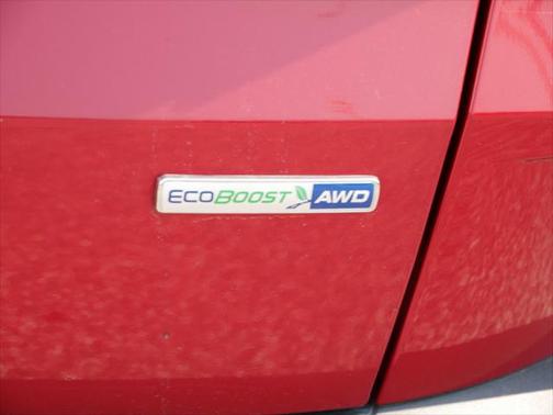 Rapid Red Metallic Tinted Clearcoat 2020 Ford Escape SE