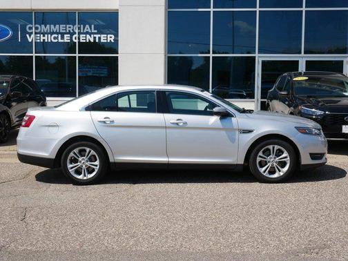 2019 Ford Taurus SEL