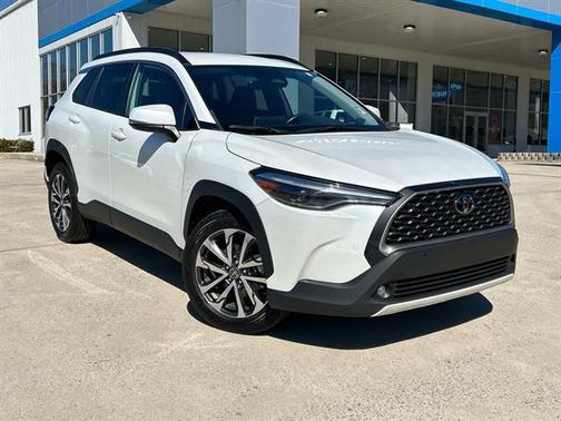 2023 Toyota Corolla Cross XLE
