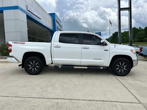 2017 Toyota Tundra Limited