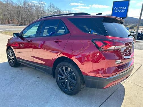 2022 Chevrolet Equinox FWD RS