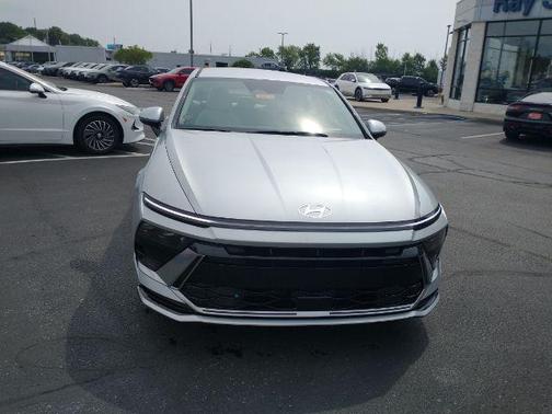 2024 Hyundai SONATA Hybrid SE