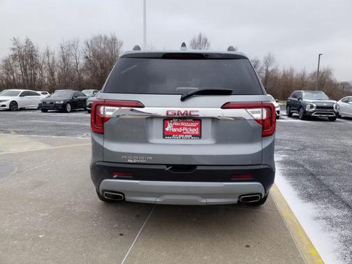 2023 GMC Acadia FWD SLT