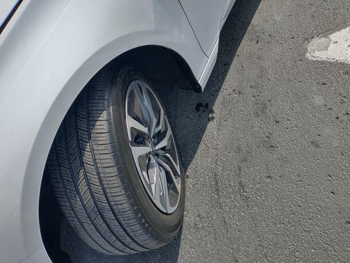 2021 Honda Accord Hybrid EX