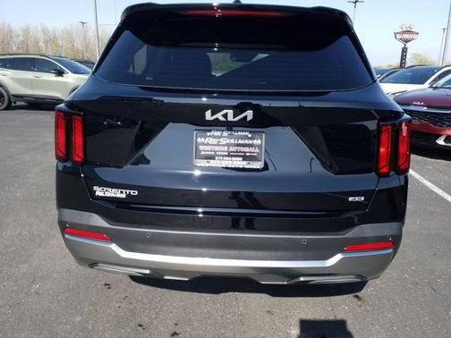 2025 Kia Sorento EX