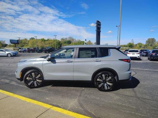 2025 Mitsubishi Outlander SE 2.5 S-AWC
