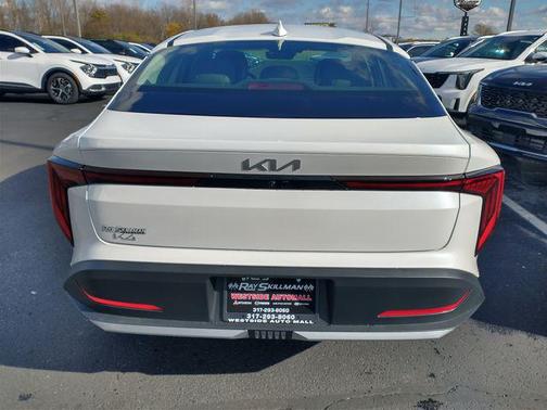2025 Kia K4 EX