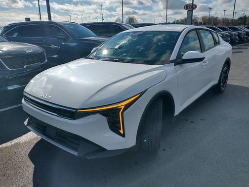 2025 Kia K4 EX