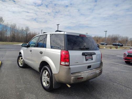 2005 Saturn Vue Base
