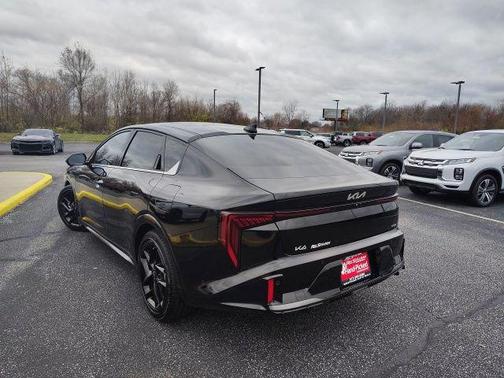 2025 Kia K4 GT-Line Turbo