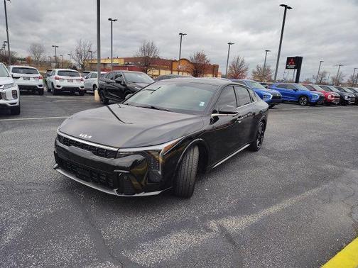 2025 Kia K4 GT-Line Turbo