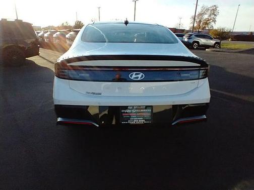 2025 Hyundai SONATA Hybrid Limited