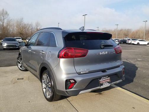 2022 Kia Niro Touring SE