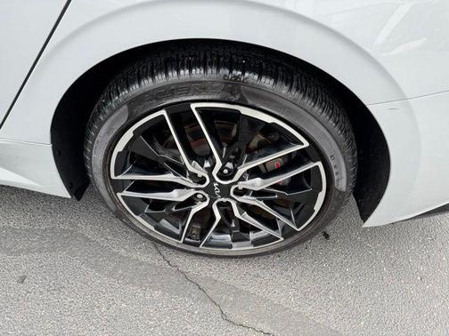 2022 Kia K5 GT