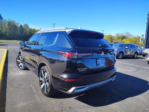 2025 Mitsubishi Outlander