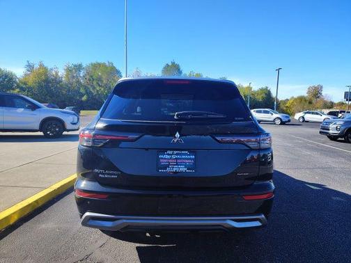 2025 Mitsubishi Outlander