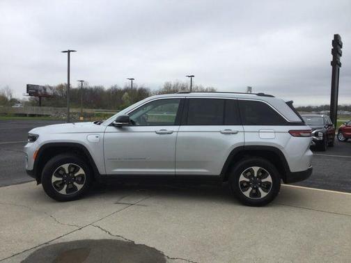 2023 Jeep Grand Cherokee 4xe Base
