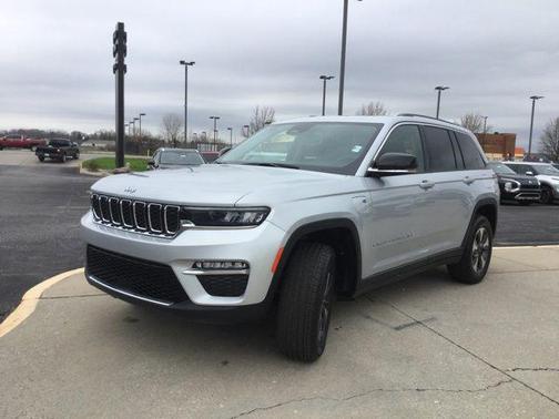 2023 Jeep Grand Cherokee 4xe Base