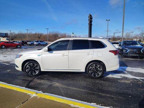 2018 Mitsubishi Outlander PHEV GT