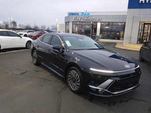 2025 Hyundai SONATA Hybrid Limited