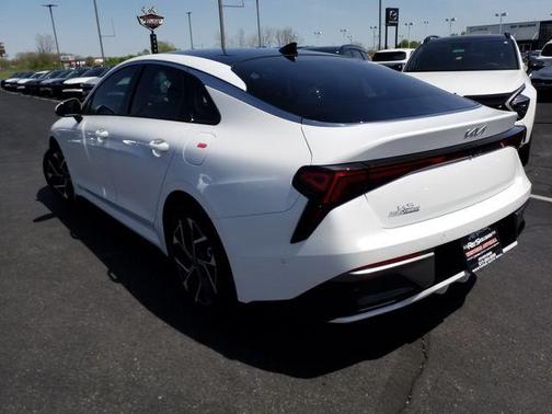 2025 Kia K5 EX