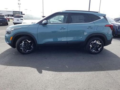 2025 Kia Seltos EX