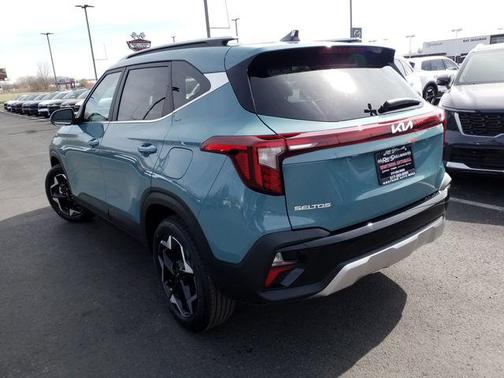 2025 Kia Seltos EX