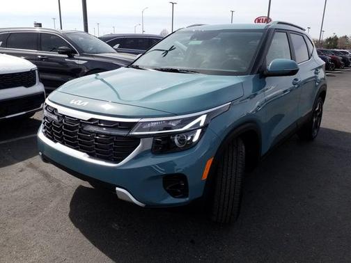 2025 Kia Seltos EX