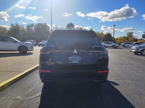 2025 Mitsubishi Outlander ES 2.5 S-AWC