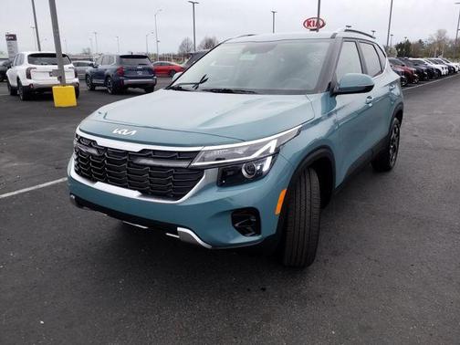 2025 Kia Seltos EX
