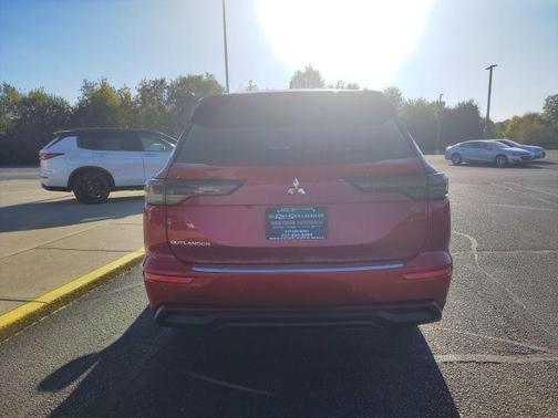 2025 Mitsubishi Outlander ES 2.5 S-AWC